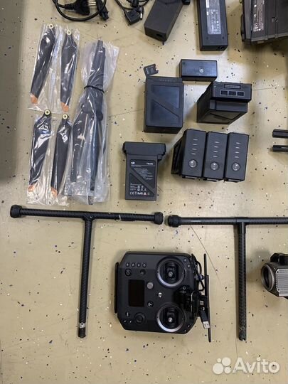 Квадрокоптер dji matrice 200 м2