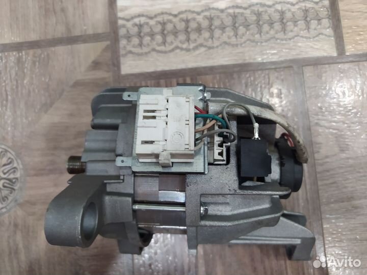 Мотор от стиральной машины