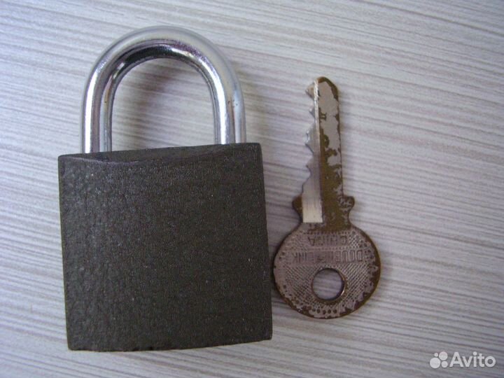 Замок навесной, 30х32 мм