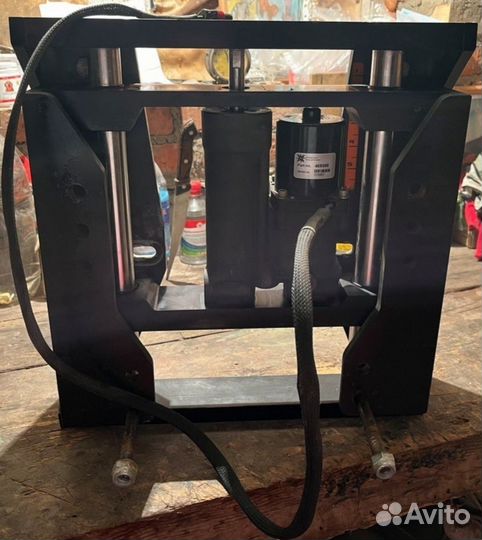 Лифт для лодочного мотора