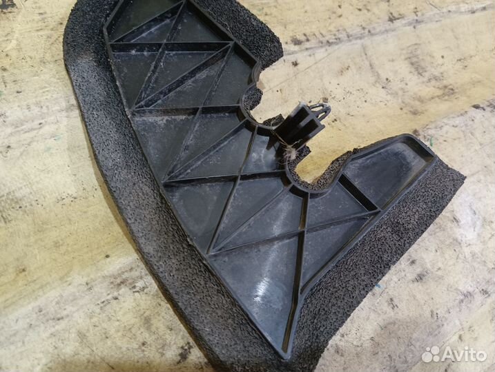 Пыльник крыла Nissan Juke Ниссан жук