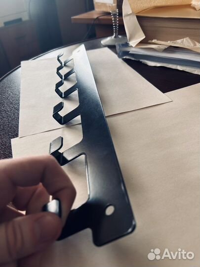 Вешалка настенная