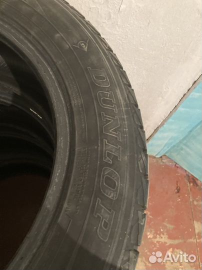 Dunlop Winter Maxx SJ8 235/55 R17