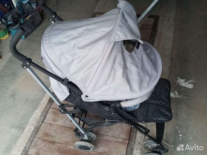 Прогулочная коляска трость бу