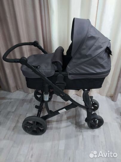 Прогулочная коляска 2 в 1