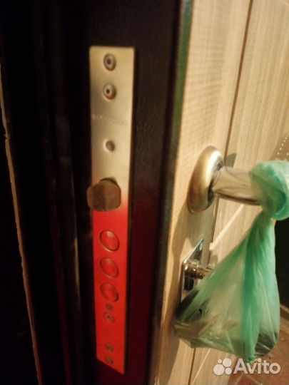 Дверь входная металлическая