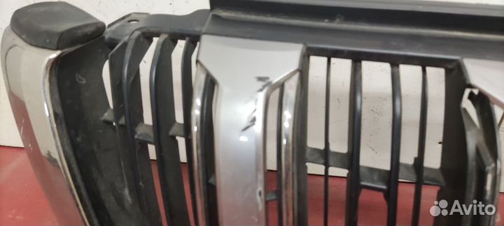 Решетка радиатора Toyota Land Cruiser Prado 150