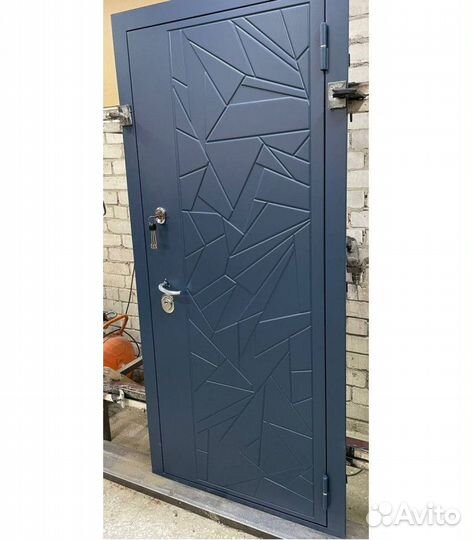 Входная дверь Осколки