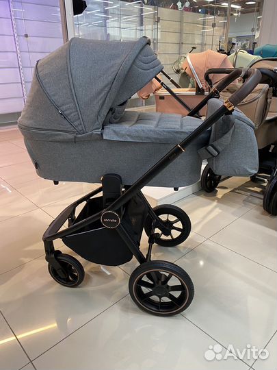 Коляска Carrello Epica