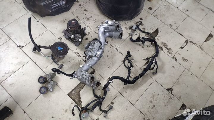 Продам навесные элементы субару