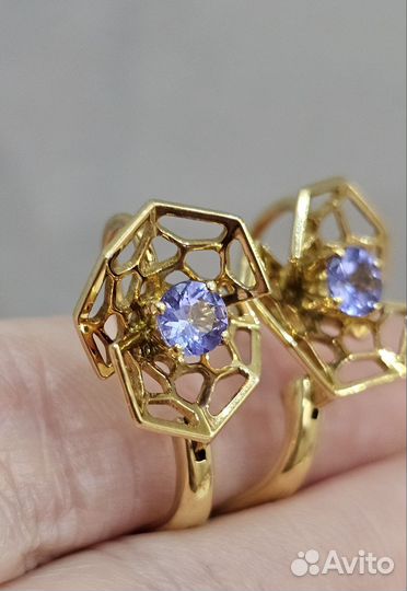 Серьги с танзанитами 750 пробы