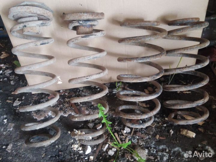 Пружины усиленные Volkswagen Touran комплект