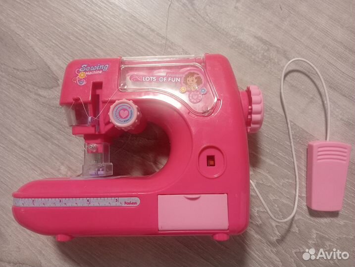 Детская швейная машинка