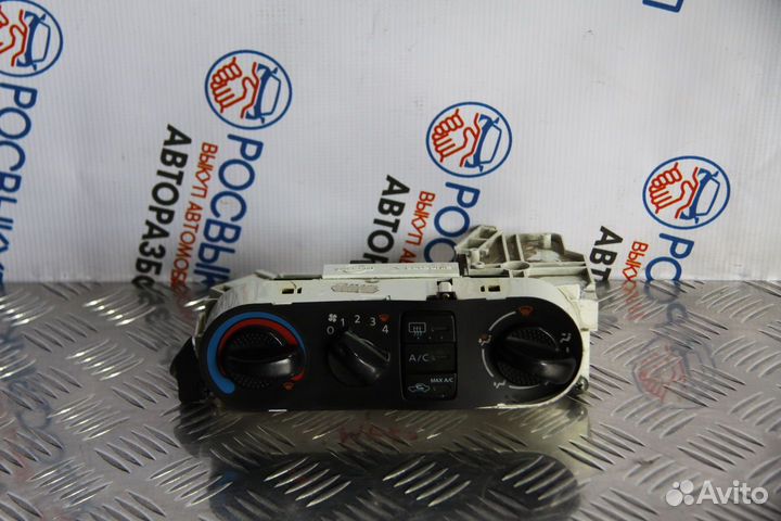 Блок управления отопителем Nissan Almera (N16) II