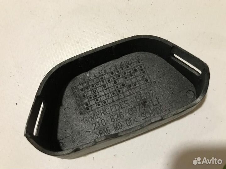 Крышка форсунки омывателя E 210