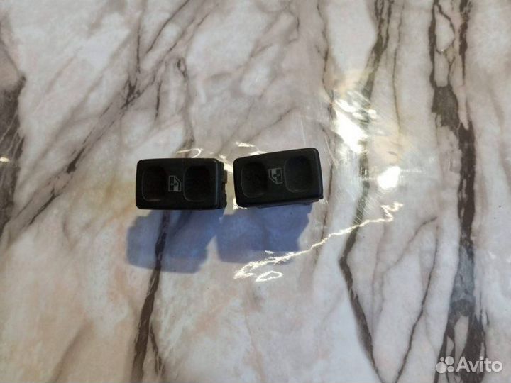 Кнопка стеклоподъемника двери Volkswagen Polo 6K2