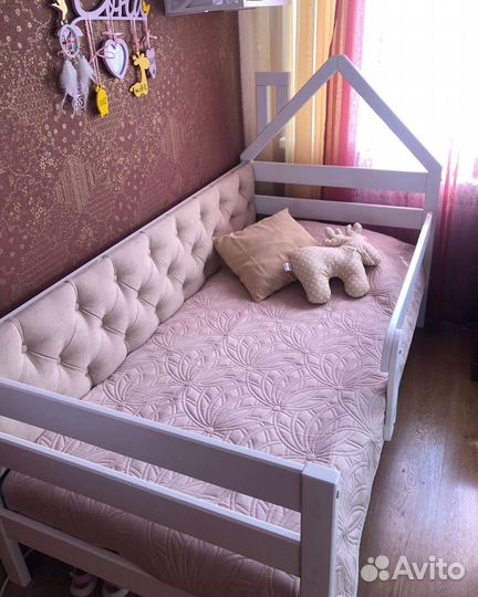 Детская кровать софа с каретной стяжкой