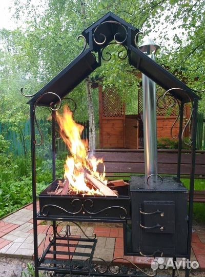 Мангал с крышей