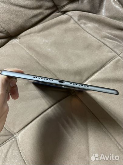iPad 8 2020 32gb с симкартой