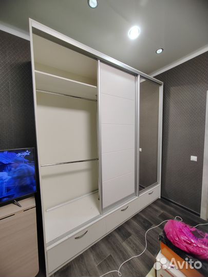 Шкаф купе с зеркалом бу