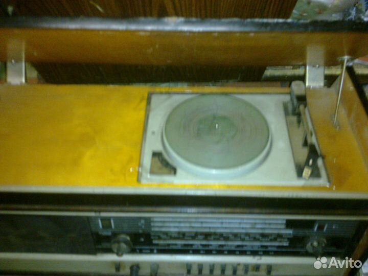 Радиола сетевая ламповая 