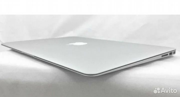 Ноутбук Apple MacBook Air 13 M1 8/256 Silver