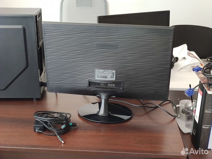 Игровой монитор Samsung 24 дюйма