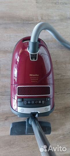 Пылесос Miele Complete C3 Cat & dog