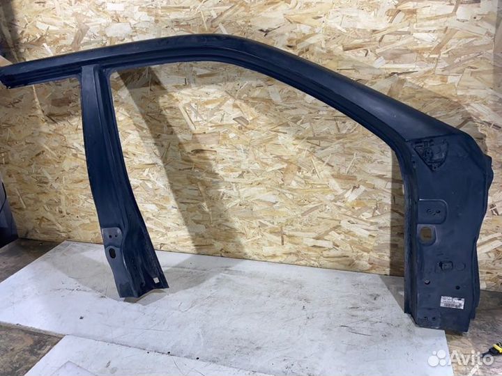 Панель боковая кузова/стойка правая Nissan X-Trail