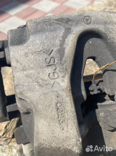 Суппорт тормозной передний Mercedes ML Gl GLE GLS