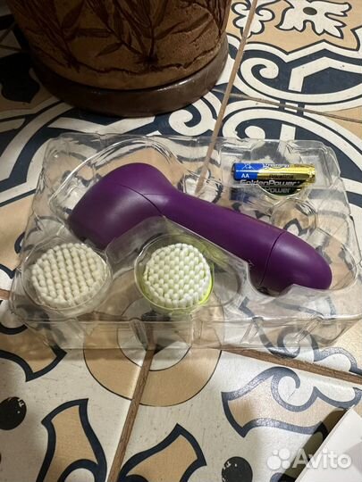 Щетка для глубокого очищения кожи Mary Kay