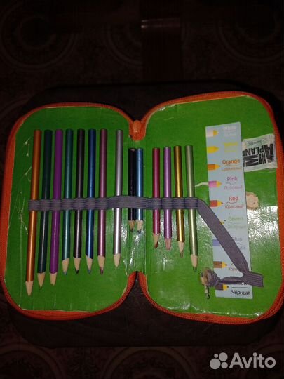 Цветные карандаши