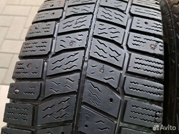 Continental VanContact Ice 225/70 R15C 112R