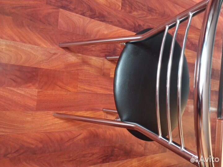 Барный стул