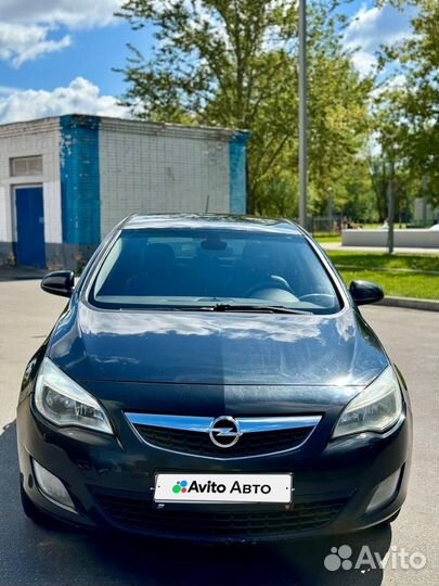 Opel Astra 1.6 AT, 2011, 220 000 км