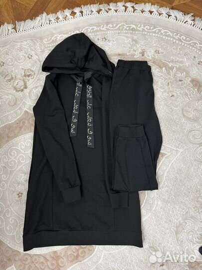 Костюм женский