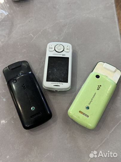 Sony Ericsson W200i