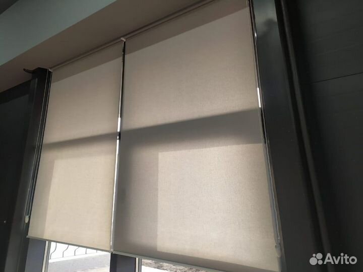 Рулонные шторы / Жалюзи