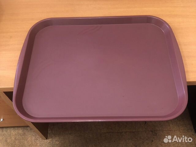 Поднос пластиковый
