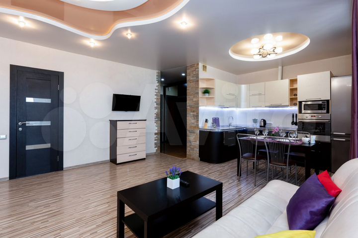 2-к. квартира, 66 м², 8/17 эт.