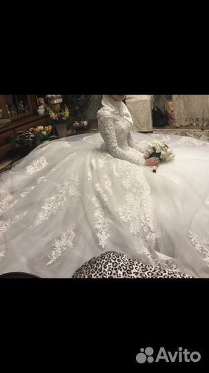 Платье свадебное