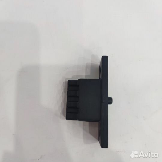 Направляющая багажной двери hyundai/KIA, 817393J00