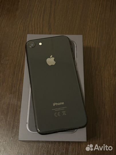 iPhone 8, 64 ГБ