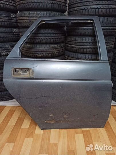 Дверь задняя правая priora