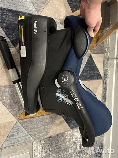 Автолюлька maxi cosi с базой isofix