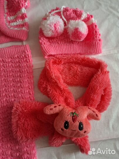 Вязаный костюм розовый для девочки