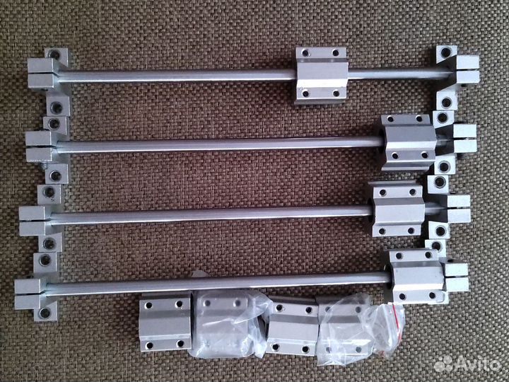 Комплект линейных направляющих 8мм с каретками
