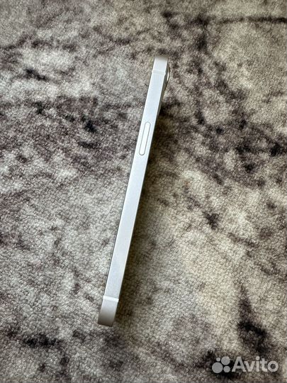 iPhone 13, 256 ГБ