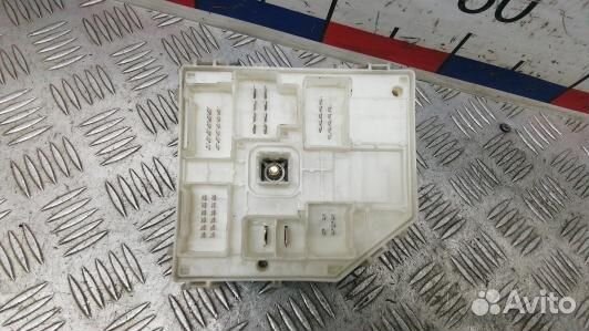 Блок предохранителей toyota RAV 4 ZCA2 (DBR04M101)