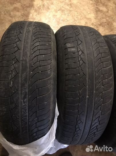 Michelin Latitude Diamaris 235/65 R17